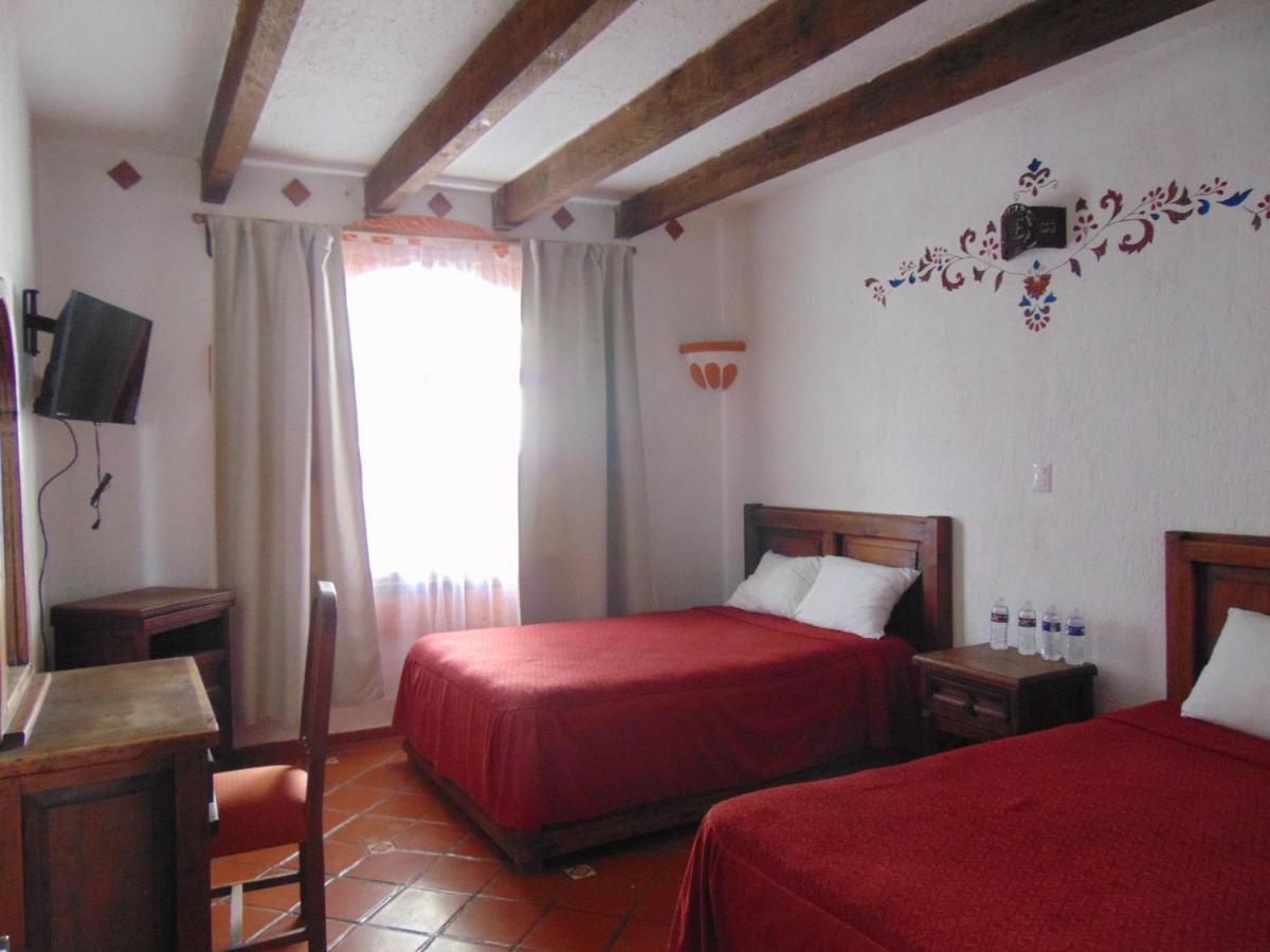Отель La Casa De La Abuela Сан-Кристобаль-де-Ла-Касас Экстерьер фото