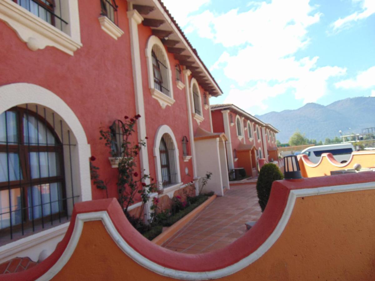 Отель La Casa De La Abuela Сан-Кристобаль-де-Ла-Касас Экстерьер фото