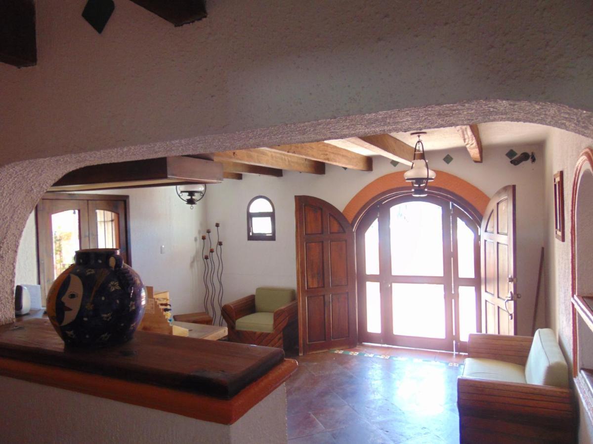 Отель La Casa De La Abuela Сан-Кристобаль-де-Ла-Касас Экстерьер фото
